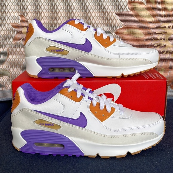Nike Air Max 90 LTR
Big Kids' Shoes
White/Phantom/Citron Tint/ Action Grape - Picture 5 of 16